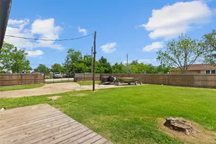 5001 Texas Ave, La Marque, TX 77568 - Photo 27