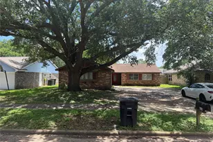 418 Merriweather St, Houston, TX 77598 - Photo 1