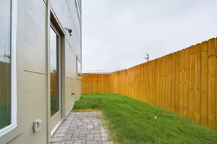 5726 Rucio Ln, Houston, TX 77092 - Photo 31
