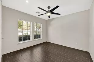 8715 Bauman Rd, Houston, TX 77022 - Photo 17