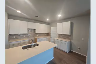 520 Deep Sands Drive, Waller, TX 77484 - Photo 5