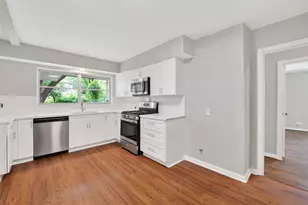 4106 Woodshire St, Houston, TX 77025 - Photo 11