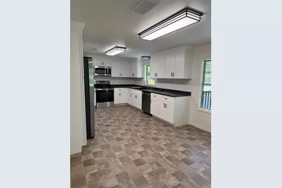 210 E Doel Bean St, Kirbyville, TX 75956 - Photo 5