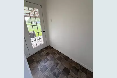 210 E Doel Bean St, Kirbyville, TX 75956 - Photo 11