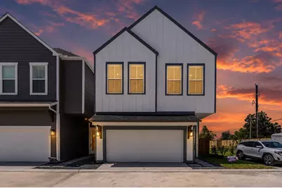 8475 Berry Brush Lane, Houston, TX 77022 - Photo 1
