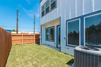 8475 Berry Brush Lane, Houston, TX 77022 - Photo 29