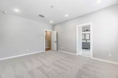 8475 Berry Brush Lane, Houston, TX 77022 - Photo 17