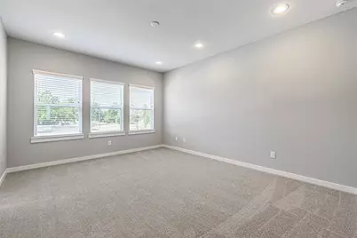 8475 Berry Brush Lane, Houston, TX 77022 - Photo 15