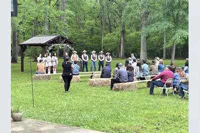 211 Garden West, Conroe, TX 77304 - Photo 11