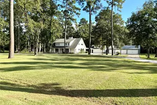 211 Garden W, Conroe, TX 77304 - Photo 1