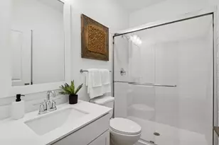 7807 Jade Crst Dr, Angleton, TX 77515 - Photo 17