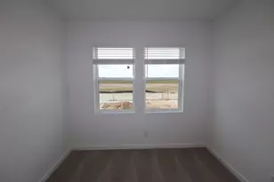 7807 Jade Crst Dr, Angleton, TX 77515 - Photo 3