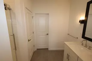 7807 Jade Crst Dr, Angleton, TX 77515 - Photo 9