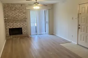 10555 Turtlewood Ct, Houston, TX 77072 - Photo 9