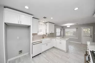 8854 Creek Willow Dr, Tomball, TX 77375 - Photo 9