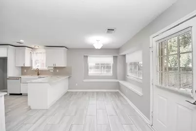 8854 Creek Willow Drive, Tomball, TX 77375 - Photo 11