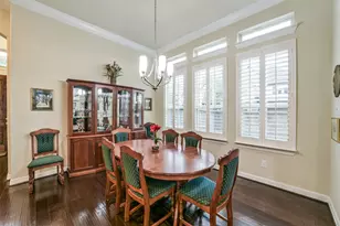 13205 Green Hills Dr, Houston, TX 77077 - Photo 11