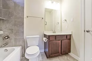 13205 Green Hills Dr, Houston, TX 77077 - Photo 15