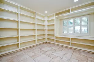 2911 Fontana Dr, Houston, TX 77043 - Photo 23