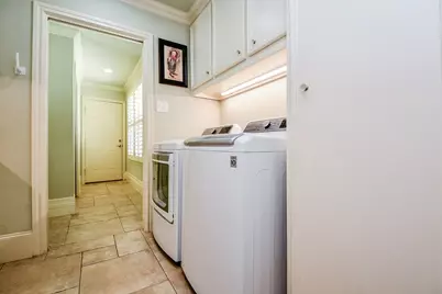 2911 Fontana Drive, Houston, TX 77043 - Photo 19