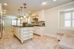 2911 Fontana Dr, Houston, TX 77043 - Photo 13