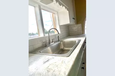 2317 Wilshire Street #B, Houston, TX 77023 - Photo 3