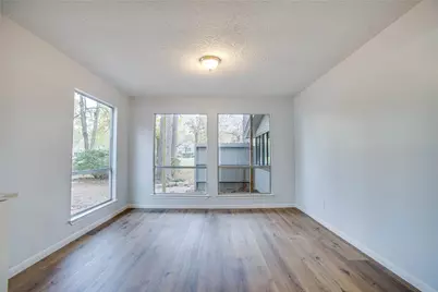 605 Jeff Davis Court, Conroe, TX 77302 - Photo 9