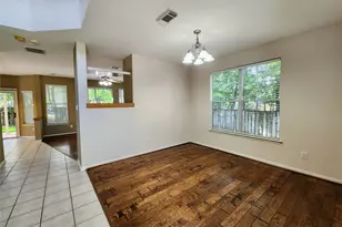 11 Cider Mill Ct, The Woodlands, TX 77382 - Photo 5