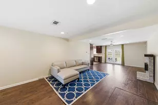 8526 Cedel Dr, Houston, TX 77055 - Photo 13