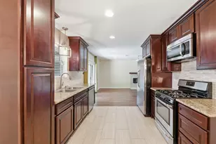 8526 Cedel Dr, Houston, TX 77055 - Photo 17