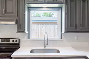 2635 Knotty Oaks Trail, Houston, TX 77045 - Photo 13