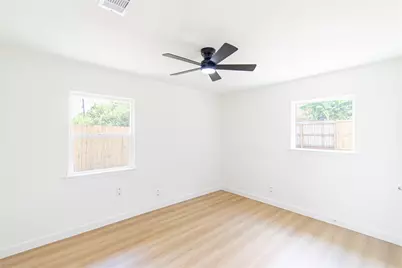 2635 Knotty Oaks Trail, Houston, TX 77045 - Photo 15