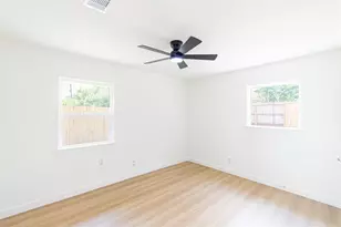 2635 Knotty Oaks Trail, Houston, TX 77045 - Photo 15