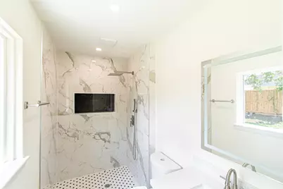 2635 Knotty Oaks Trail, Houston, TX 77045 - Photo 19