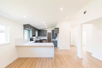 2635 Knotty Oaks Trail, Houston, TX 77045 - Photo 9