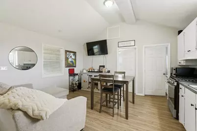 2207 Bunton Drive, El Campo, TX 77437 - Photo 9