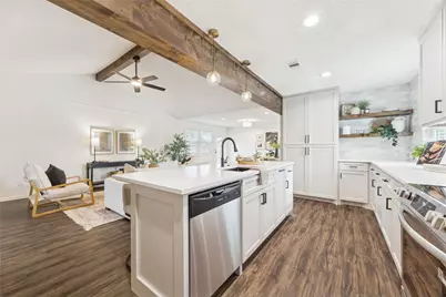 220 Oakwood Street, League City, TX 77573 - Photo 15