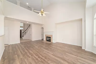 2638 Long Leaf Drive, Sugar Land, TX 77478 - Photo 7