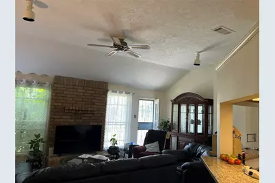 10915 Kentington Oak Drive, Humble, TX 77396 - Photo 13