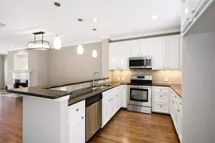 2615 W Dallas St, Houston, TX 77019 - Photo 19
