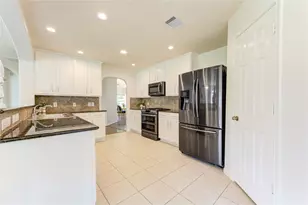 2307 Short Springs Ct, Pearland, TX 77584 - Photo 9