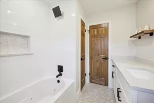 1834 Millwood Dr, Houston, TX 77008 - Photo 29