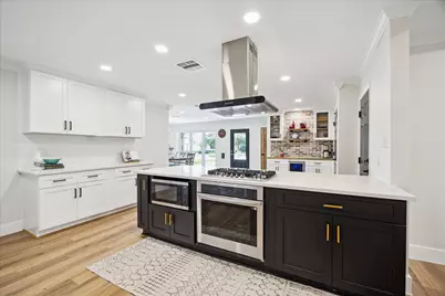 1834 Millwood Drive, Houston, TX 77008 - Photo 11