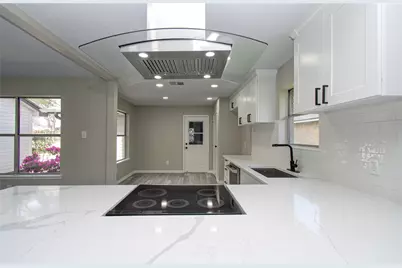 9734 Oakmont Drive, La Porte, TX 77571 - Photo 21