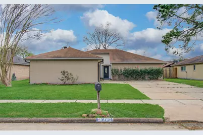 9734 Oakmont Drive, La Porte, TX 77571 - Photo 3