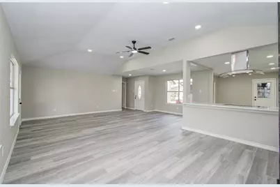 9734 Oakmont Drive, La Porte, TX 77571 - Photo 31