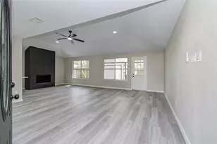 9734 Oakmont Dr, La Porte, TX 77571 - Photo 33