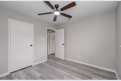 9734 Oakmont Drive, La Porte, TX 77571 - Photo 7