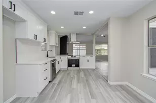 9734 Oakmont Dr, La Porte, TX 77571 - Photo 21