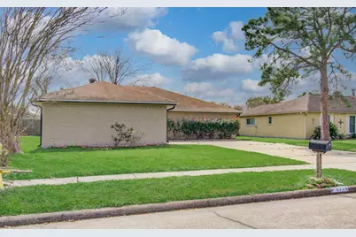 9734 Oakmont Drive, La Porte, TX 77571 - Photo 5